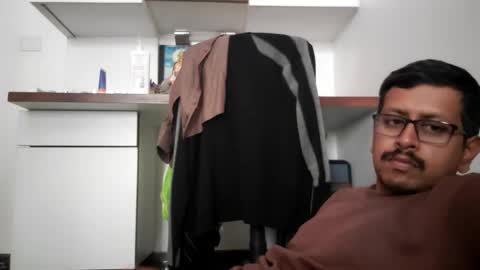Snapshot of wearcondom chatting on 02-16-26, 05:47 sexyguy online show from 02-16-26, 05:47