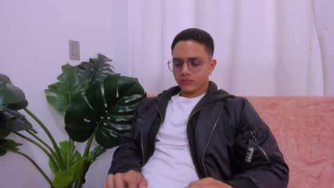 Jhonny Dick  his neighbors. online show from 09-29-25, 07:19