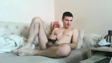 webcamboy98 online show from 05-16-26, 11:57