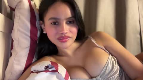 Snapshot of webcammaggie chatting on 09-29-25, 06:02 Maggie online show from 09-29-25, 06:02