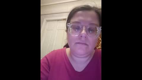 Snapshot of webgirl2 chatting on 10-10-25, 04:50 Marina online show from 10-10-25, 04:50