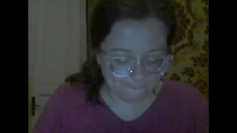 Snapshot of webgirl2 chatting on 11-11-25, 04:18 Marina online show from 11-11-25, 04:18