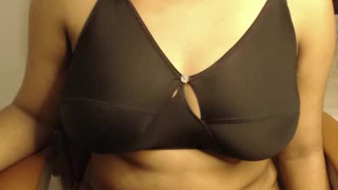 mina online show from 03-12-26, 02:56