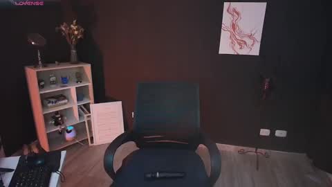 Wednesday   Please help me to reach 111 thumbs up online show from 02-09-25, 08:13