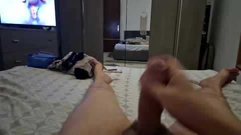 Snapshot of weeker chatting on 09-17-25, 10:06 ValxITALY online show from 09-17-25, 10:06