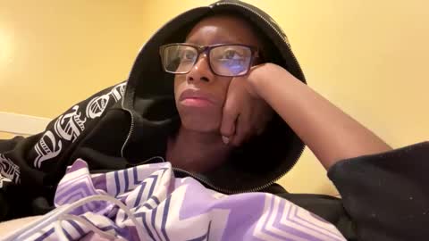 Snapshot of weeklyrush chatting on 02-25-25, 02:14 GoddessRush online show from 02-25-25, 02:14