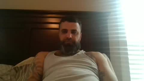 Snapshot of weezy210 chatting on 02-08-25, 03:00 Weezy online show from 02-08-25, 03:00