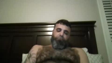 Snapshot of weezy210 chatting on 03-09-25, 02:18 Weezy online show from 03-09-25, 02:18