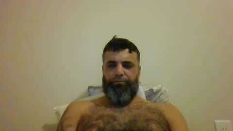 Snapshot of weezy210 chatting on 10-04-25, 12:52 Weezy online show from 10-04-25, 12:52