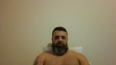 Snapshot of weezy210 chatting on 11-25-25, 01:27 Weezy online show from 11-25-25, 01:27