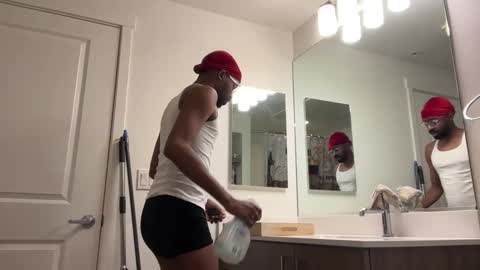 Snapshot of wellpackaged_ chatting on 01-30-25, 01:44 Langston online show from 01-30-25, 01:44