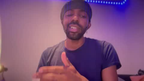 Snapshot of wellpackaged_ chatting on 03-06-25, 07:57 Langston online show from 03-06-25, 07:57