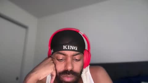 Snapshot of wellpackaged_ chatting on 04-13-26, 05:07 Langston online show from 04-13-26, 05:07