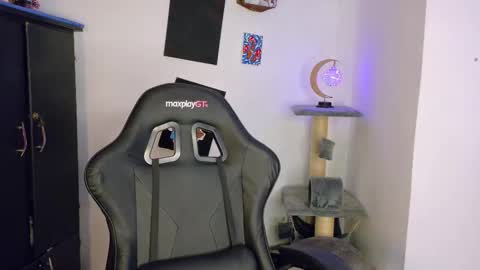 Wendy online show from 03-23-26, 01:53