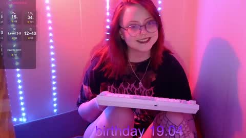 Snapshot of wendy_u_okay chatting on 04-17-26, 06:11 Wendy online show from 04-17-26, 06:11