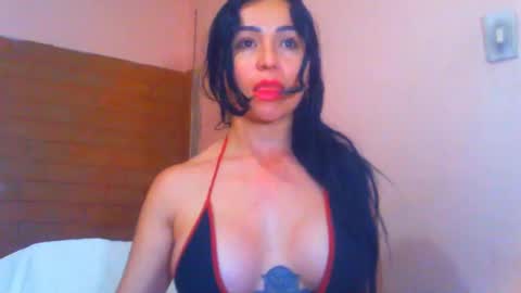 TaTis online show from 12-30-24, 10:45