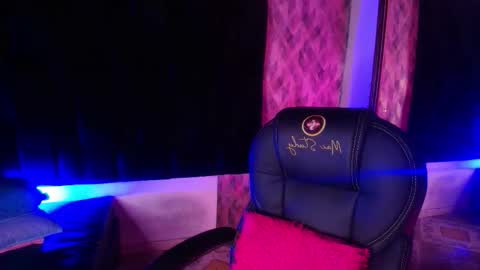 Snapshot of wensheng_ chatting on 09-09-25, 07:35 WEN SHENG online show from 09-09-25, 07:35