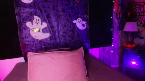 Snapshot of wensheng_ chatting on 10-15-25, 07:47 WEN SHENG online show from 10-15-25, 07:47