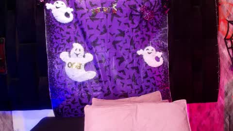 Snapshot of wensheng_ chatting on 10-20-25, 07:14 WEN SHENG online show from 10-20-25, 07:14