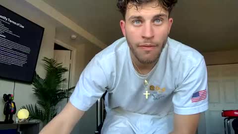 Snapshot of wentbrokeonstrippers chatting on 02-26-25, 11:59 Topjitt online show from 02-26-25, 11:59