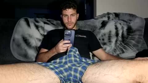 Snapshot of wentbrokeonstrippers chatting on 03-28-26, 07:30 Topjitt online show from 03-28-26, 07:30