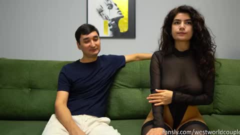 Snapshot of westworldcouple chatting on 11-04-25, 08:13 SILVIA and HUGS ------------ online show from 11-04-25, 08:13