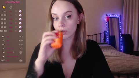 Lana online show from 01-27-25, 04:43