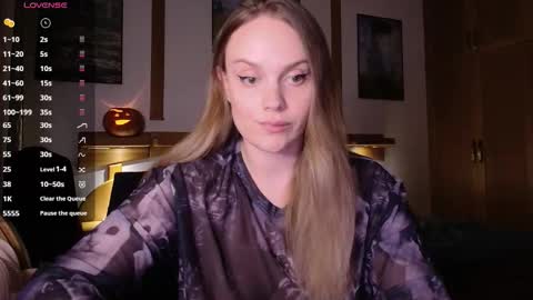 Lana online show from 10-17-25, 05:59