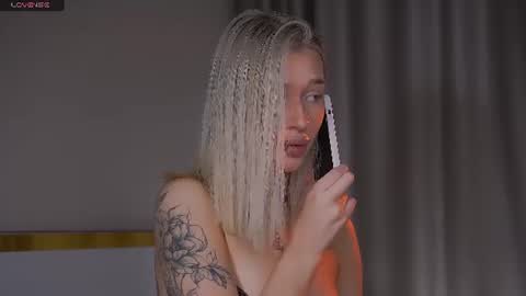 Snapshot of wet_land_ chatting on 06-18-26, 01:59 wet_land_ online show from 06-18-26, 01:59