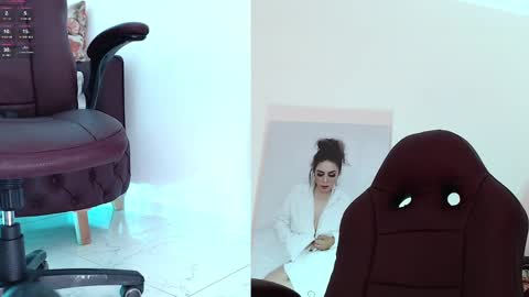 Diva online show from 03-05-25, 01:21