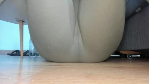 wet_pants2022 online show from 06-09-26, 11:11