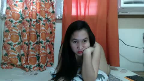 Snapshot of wetasianbelle chatting on 02-13-25, 02:23 Belle online show from 02-13-25, 02:23