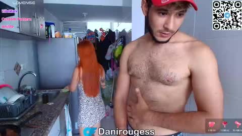 Snapshot of wetbubble chatting on 10-08-25, 07:22 Mia and Dylan online show from 10-08-25, 07:22