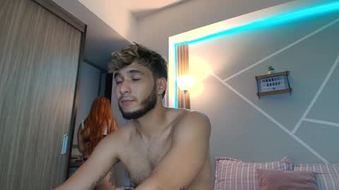 Snapshot of wetbubble chatting on 11-02-25, 05:10 Mia and Dylan online show from 11-02-25, 05:10