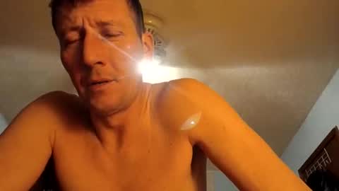 Snapshot of wetduck77777 chatting on 02-21-26, 09:32 wetduck77777 online show from 02-21-26, 09:32