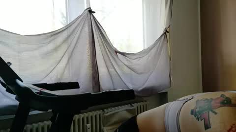 Snapshot of wetgerman2 chatting on 04-25-26, 10:51 Wetgerman online show from 04-25-26, 10:51
