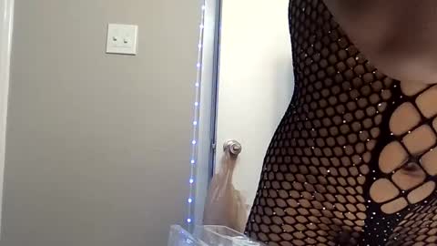 Kylie online show from 10-11-25, 07:18