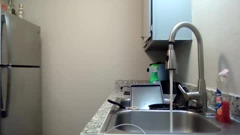 Kylie online show from 11-04-25, 10:20