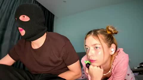 Snapshot of wetmafia chatting on 04-25-26, 08:17 Asya Mark online show from 04-25-26, 08:17