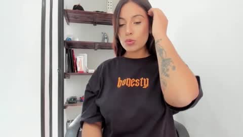 Snapshot of wetmoanl chatting on 03-25-26, 04:13 Megan Raves online show from 03-25-26, 04:13