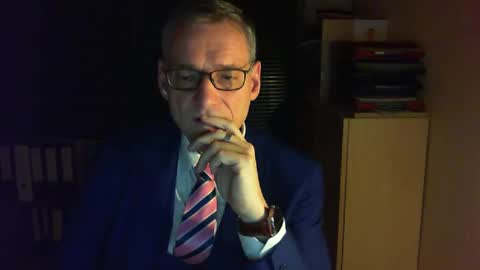 Franz online show from 01-18-25, 05:10