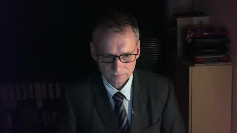 Franz online show from 01-29-25, 04:41