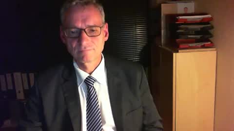 Franz online show from 10-23-25, 04:28