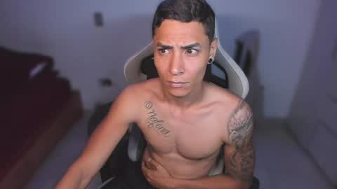 Snapshot of wexx_ chatting on 04-03-26, 05:05 wex online show from 04-03-26, 05:05