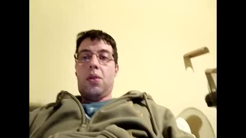 Snapshot of whatwouldyouliketosee chatting on 12-24-24, 09:33 stoffy online show from 12-24-24, 09:33