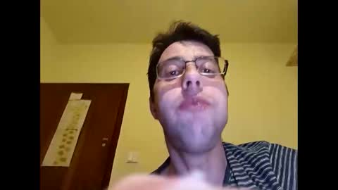 Snapshot of whatwouldyouliketosee chatting on 03-04-25, 01:12 stoffy online show from 03-04-25, 01:12