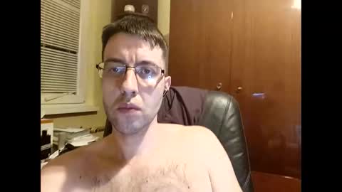 Snapshot of whatwouldyouliketosee chatting on 03-12-25, 09:03 stoffy online show from 03-12-25, 09:03