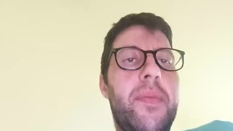 Snapshot of whatwouldyouliketosee chatting on 09-27-25, 11:26 stoffy online show from 09-27-25, 11:26