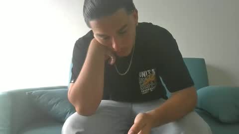 Snapshot of whiiteprince chatting on 12-17-24, 08:34 whiiteprince online show from 12-17-24, 08:34