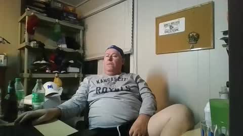 Snapshot of whiskyguy47 chatting on 11-09-25, 03:38 whiskyguy47 online show from 11-09-25, 03:38